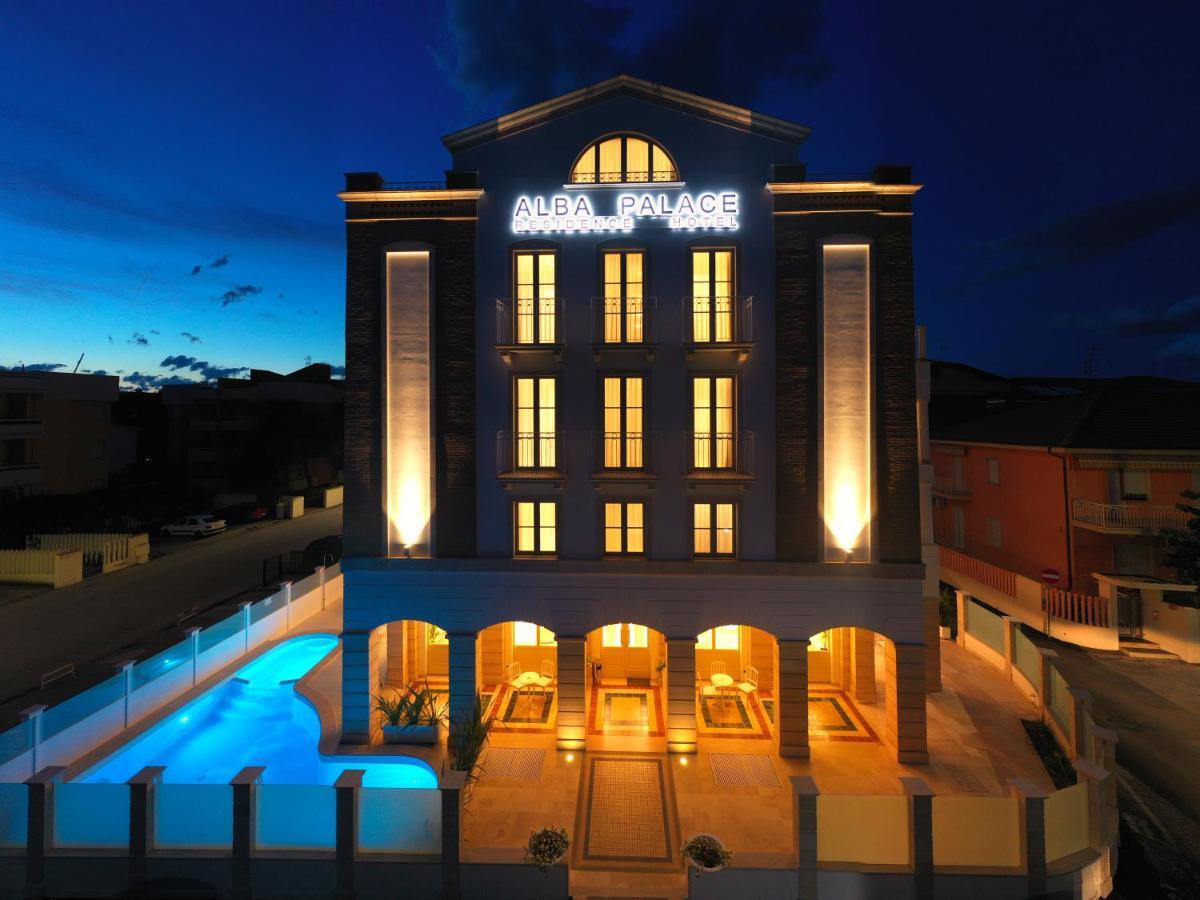אלבה אדריאטיקה Residence Hotel Alba Palace מראה חיצוני תמונה